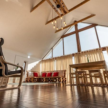 Modern Loft Lighthouse Hostel Karakol Exterior foto