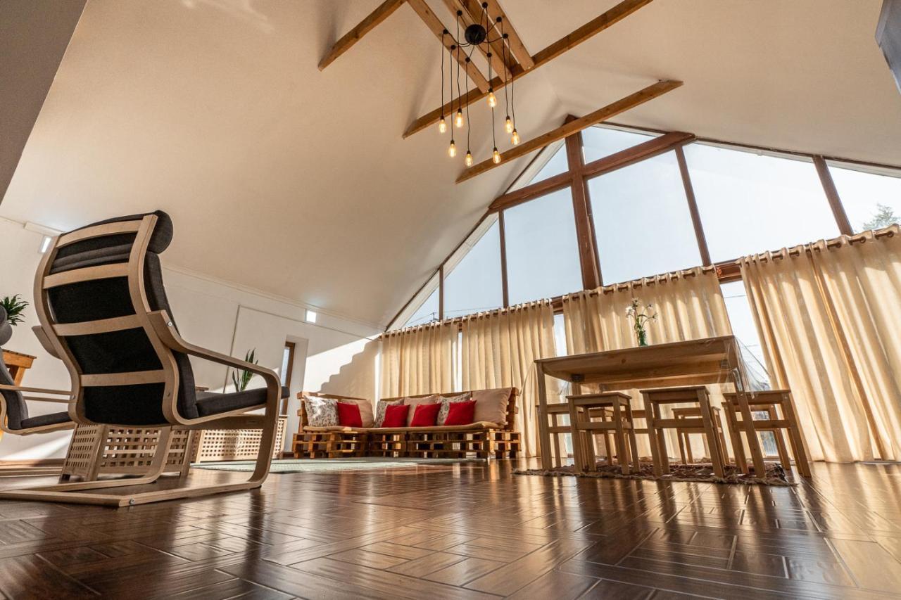 Modern Loft Lighthouse Hostel Karakol Exterior foto