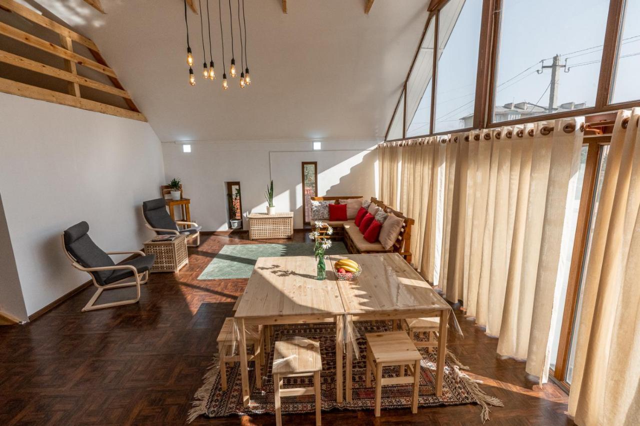 Modern Loft Lighthouse Hostel Karakol Exterior foto